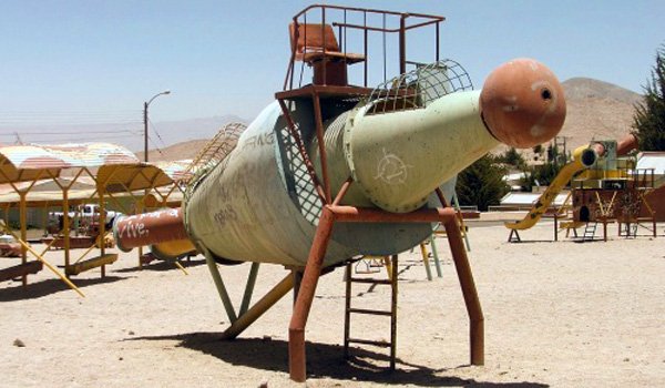 18 Playgrounds That are Basically Death Traps