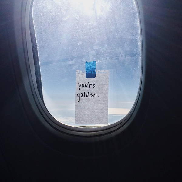 Flight Attendant Leaves Notes of Encouragement For Her Passengers