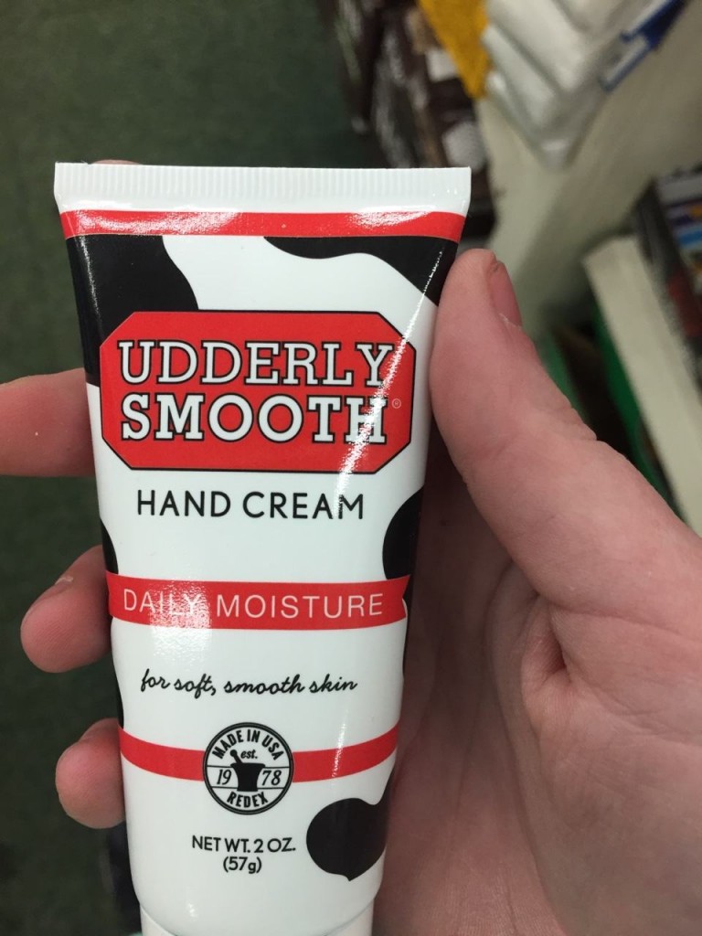pun Udderly Smooth Hand Cream Daily Moisture for soft, smooth skin Dein est. 19 78 Pedes Net Wt. 2 Oz. 579
