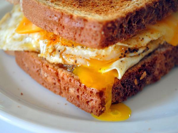 fried egg sandwich