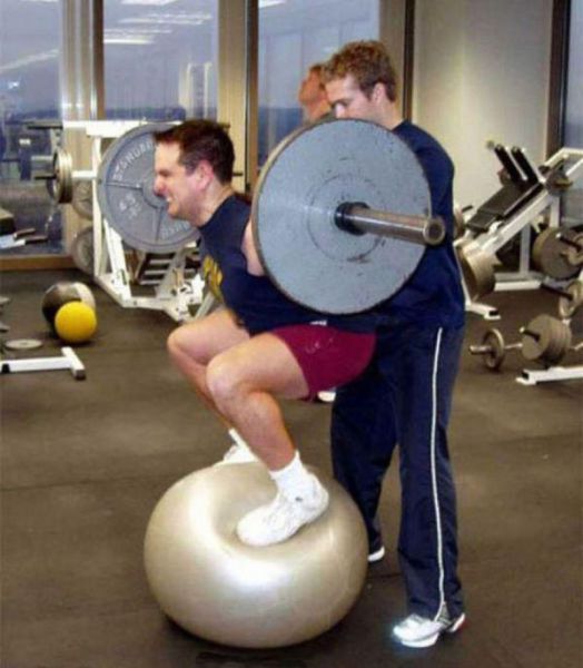 27 People Who Don't Belong At The Gym