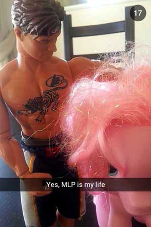 shoulder - Yes, Mlp is my life