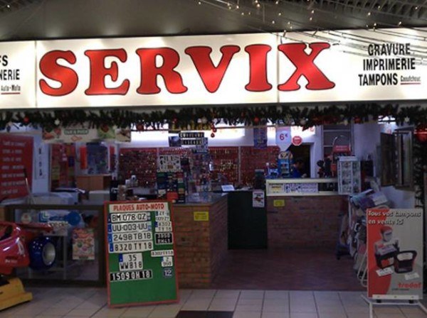 25 Businesses With Awkward Names