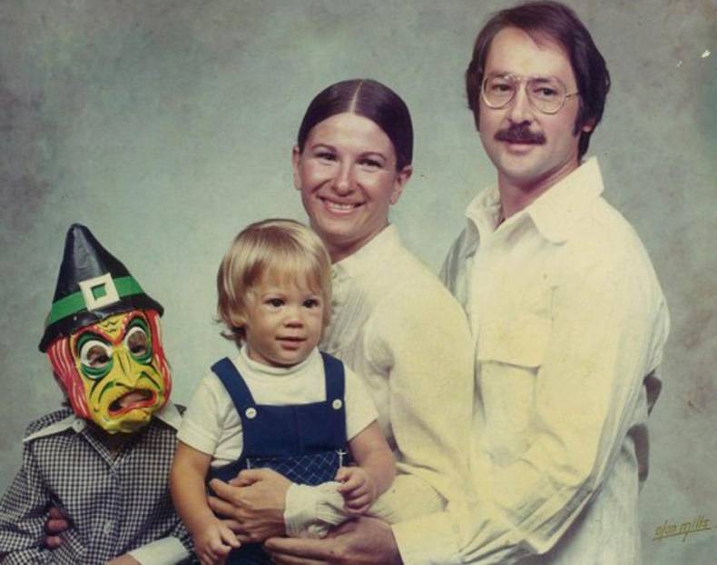 awkward family photos halloween