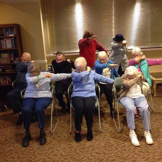 old people dabbing