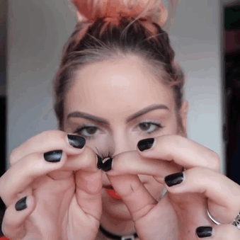 Girls Get Crafty With Their Eyelash Extensions
