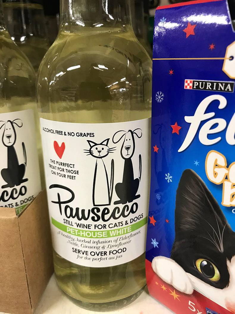 glass bottle - Purina Cohol Free & No Grapes The Purrfect Treat For Those On Four Feet coo Ats & Dogs Tausecoo Still Win Ill 'Wine' For Cal PetHou healthy, herbal in Nettle, Ginser Serve Cats & Dogs E White infusion of Elderflowe umeflower Ginseng o l'ime