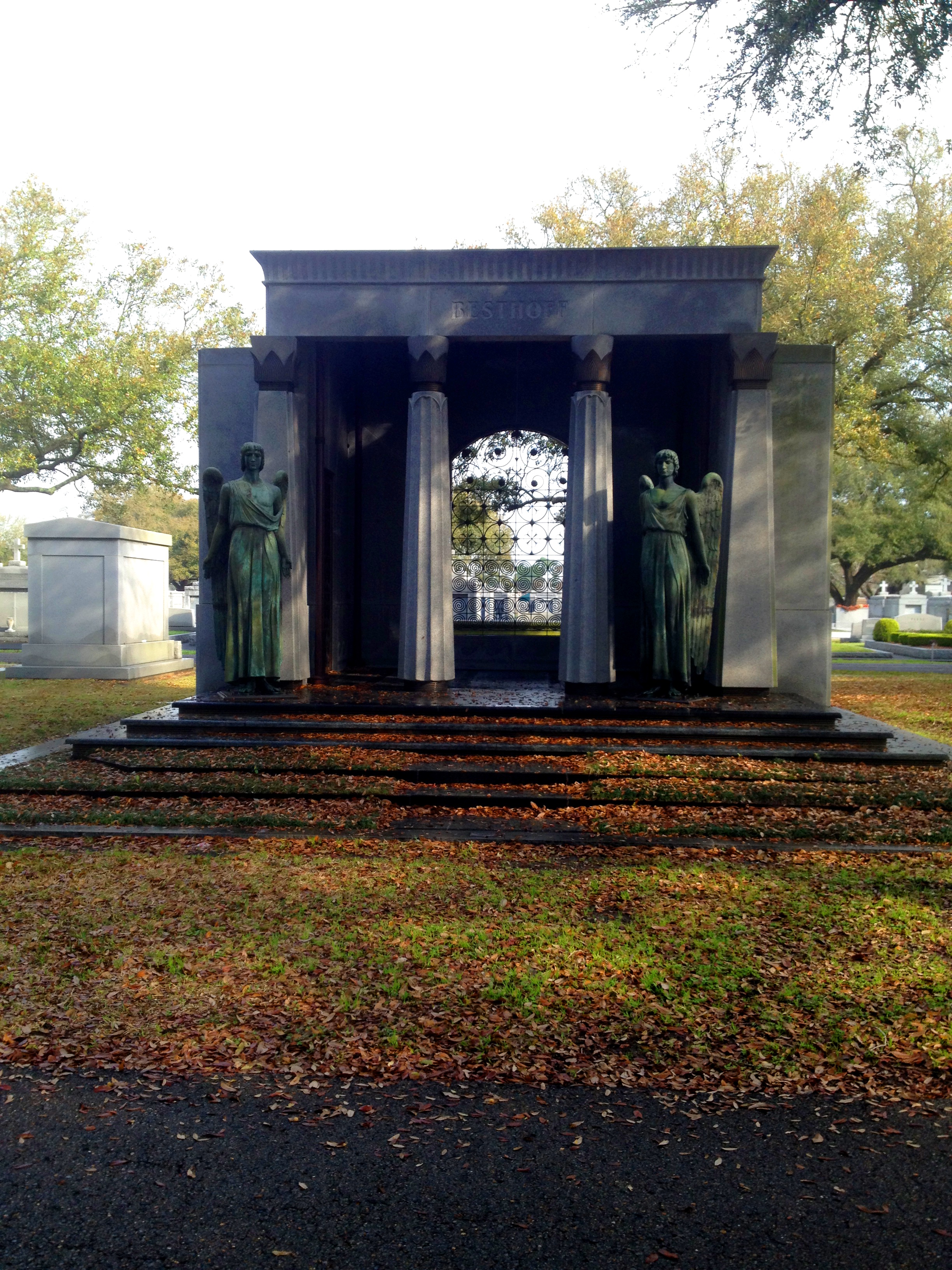 Tombs must remain sealed for 360 days between burials. If another family member dies before the tomb can be opened, they stay in an "apartment" in the mausoleum.