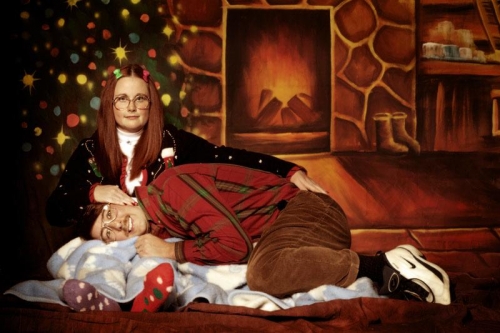 25 of the weirdest family Christmas pictures