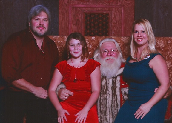 Awkward family Christmas pictures