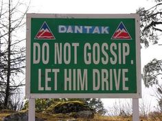 34 Unfortunate Signs That are Not Helping Anyone