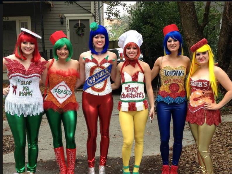 mardi gras girls - Louisiana In Tabasco chacheres