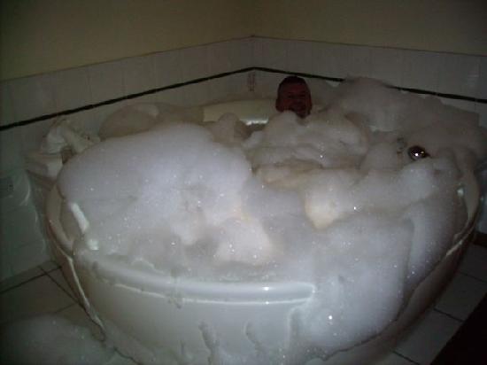 You're never too manly for a good bubble bath