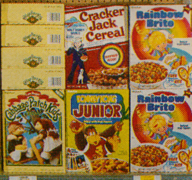 80's breakfast food - 28 Cracker Red Cereal Jumb