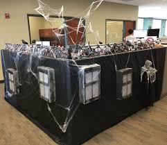 cubicle halloween decorations