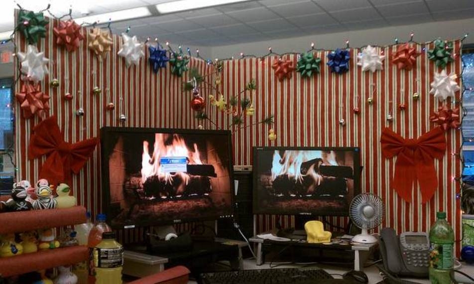 O' Christmas Cubical