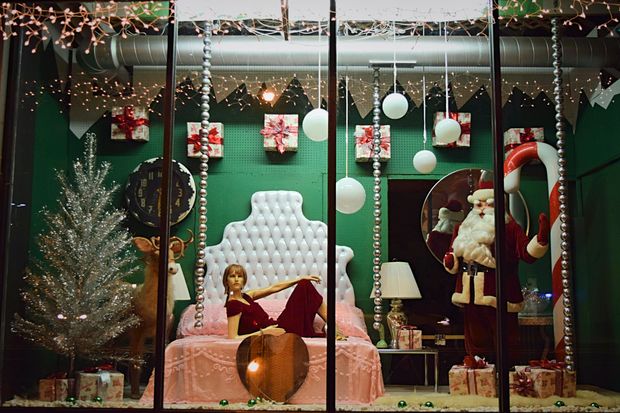 vintage christmas window displays