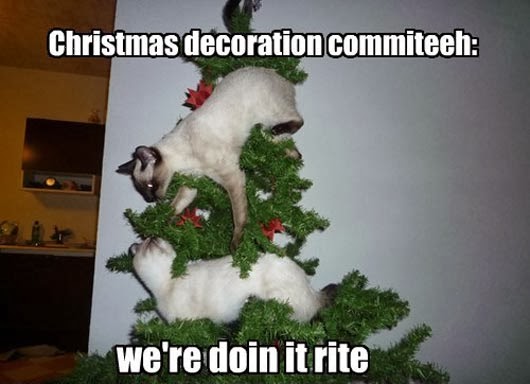 funny christmas meme - Christmas decoration commiteeh we're doin it rite