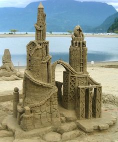 sand sculptures castles