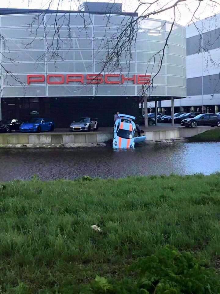 porsche in water amsterdam