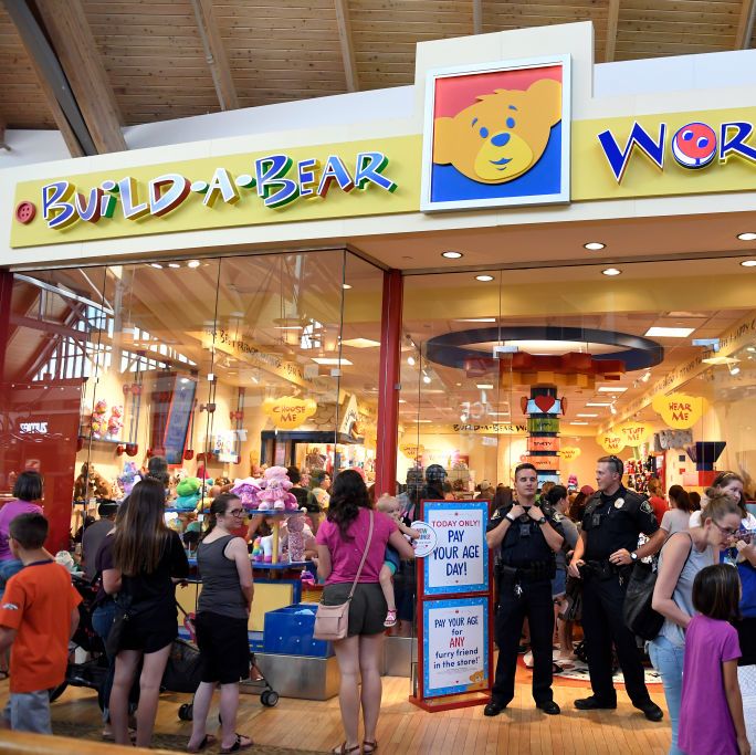 build a bear - Wor Build A Bak Choose Me Wear Me Bawa Tu Me M Today Only Pay Your Age Day! Pay Your Age for Any furry friend in the store!