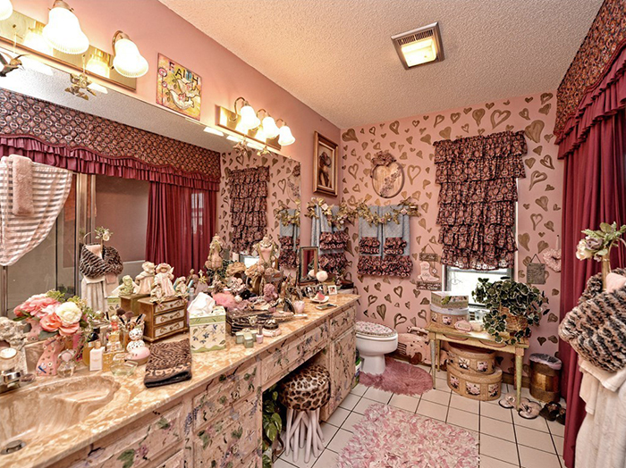 ugly house interiors        <h3 class=