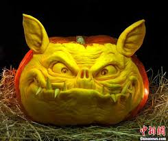 halloween pumpkin carving - hyperrealistic warthog face