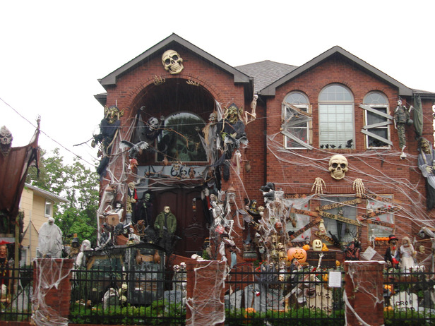 2 story house halloween decorations - 666 Lc