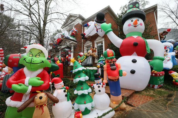 inflatable christmas yard