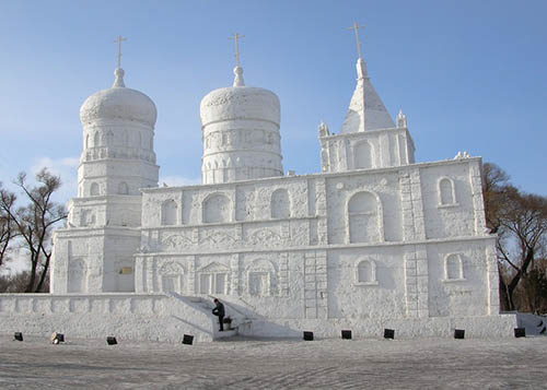 snow sculptures - landmark