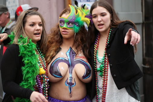 22 crazy Mardi Gras costumes