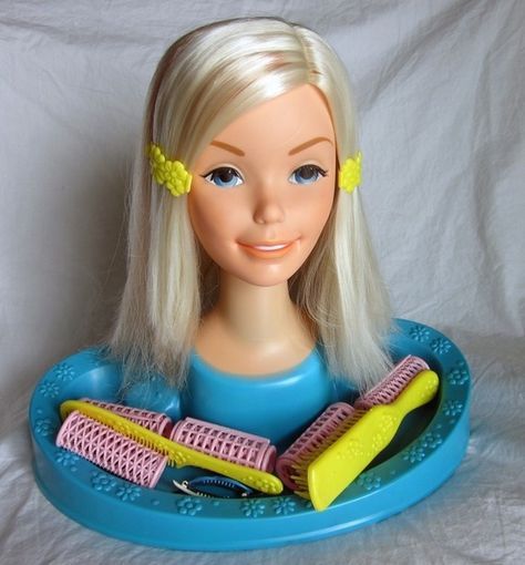 30 bits of nostalgia for all girls of the 80s