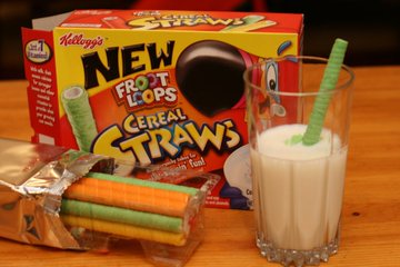 Early 2000s nostalgia - fruit loops straws - T Stanked Kellogg's G New Froot Loops Cereal Traws in fun!