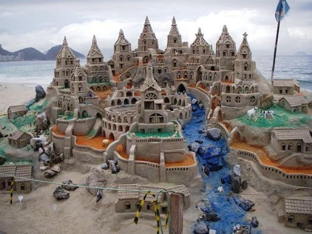 30 of the most fantastic sandcastles