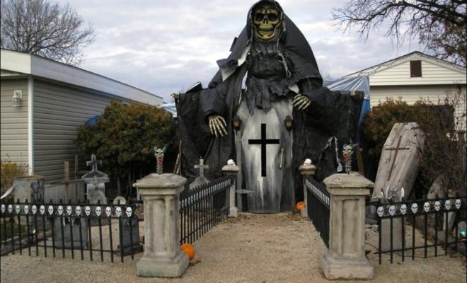 32 Haunted houses