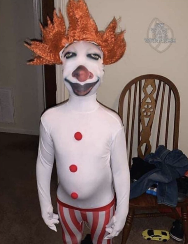 28 really awful DIY Halloween Costumes