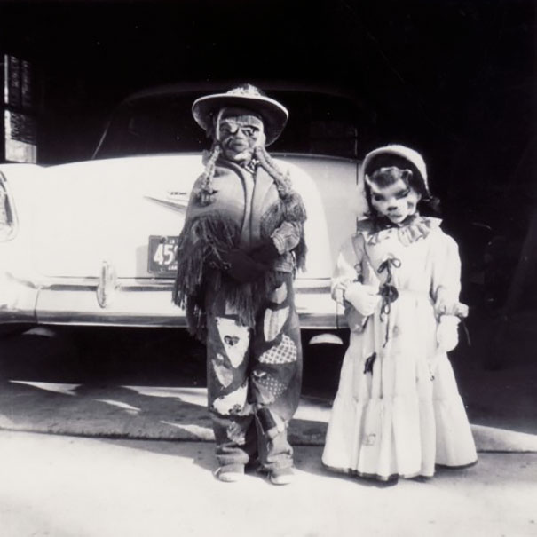 41 pics of Spooking in the '60s