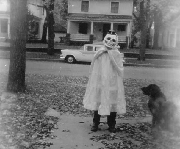 41 pics of Spooking in the '60s