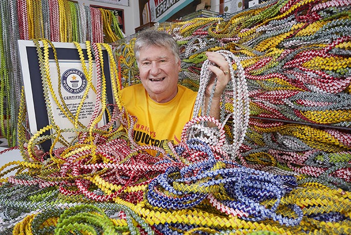 This woman made the longest gum paper chain in the world