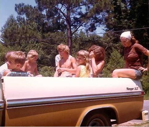 30 little summer things that quietly disappeared and you'll never see them again