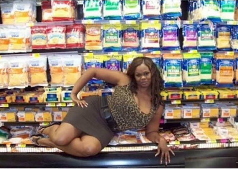 flashing at the grocery store