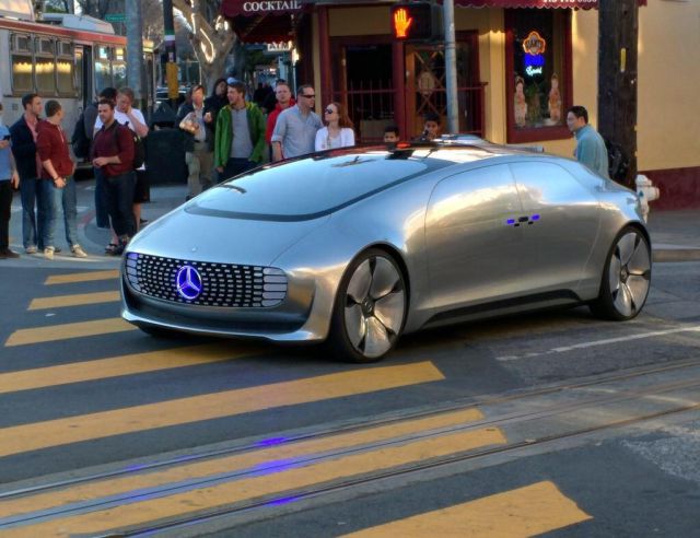 This driverless Mercedes is cruising around San Francisco.