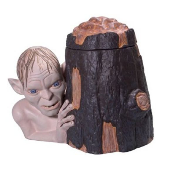Lord of the Rings Gollum Cookie Jar - Get it <a href="http://www.amazon.co.uk/Lord-Rings-Gollum-Cookie-Jar/dp/B000V4SXSG" target="_blank">here</a>.