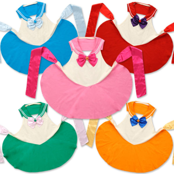 Sailor Moon Aprons Buy here. http://p-bandai.jp/fashion-net/item-1000093925/