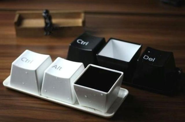 Ctrl Alt Del Coffee Cups - Get it <a href="http://www.aliexpress.com/item/Creative-cup-tea-cup-set-Keyboard-cup-fashion-cup-per-set-include-ctrl-del-alt/1817461655.html" target="_blank">here</a>.