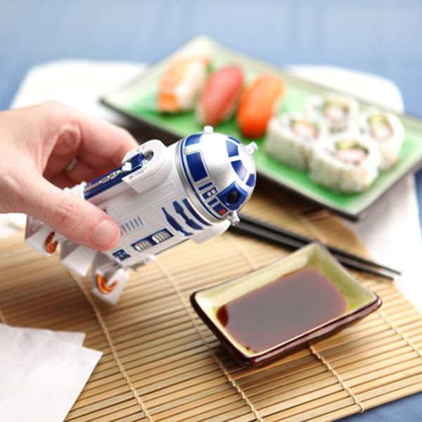 R2-D2 Soy Sauce Dispenser -Get it <a href="http://www.thinkgeek.com/product/117a/" target="_blank">here<a/>.