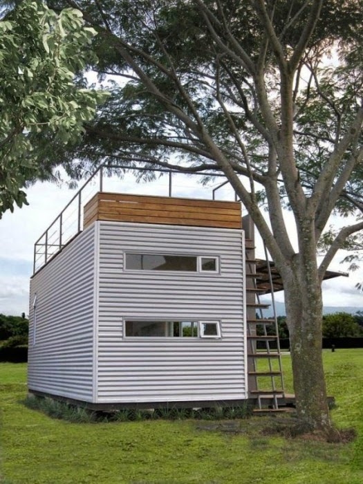 #2 Shipping Container    Alternative building materials have been popular for awhile but more recently it's become fashionable to build homes out of old shipping containers. Recycling at its best and most beautiful!