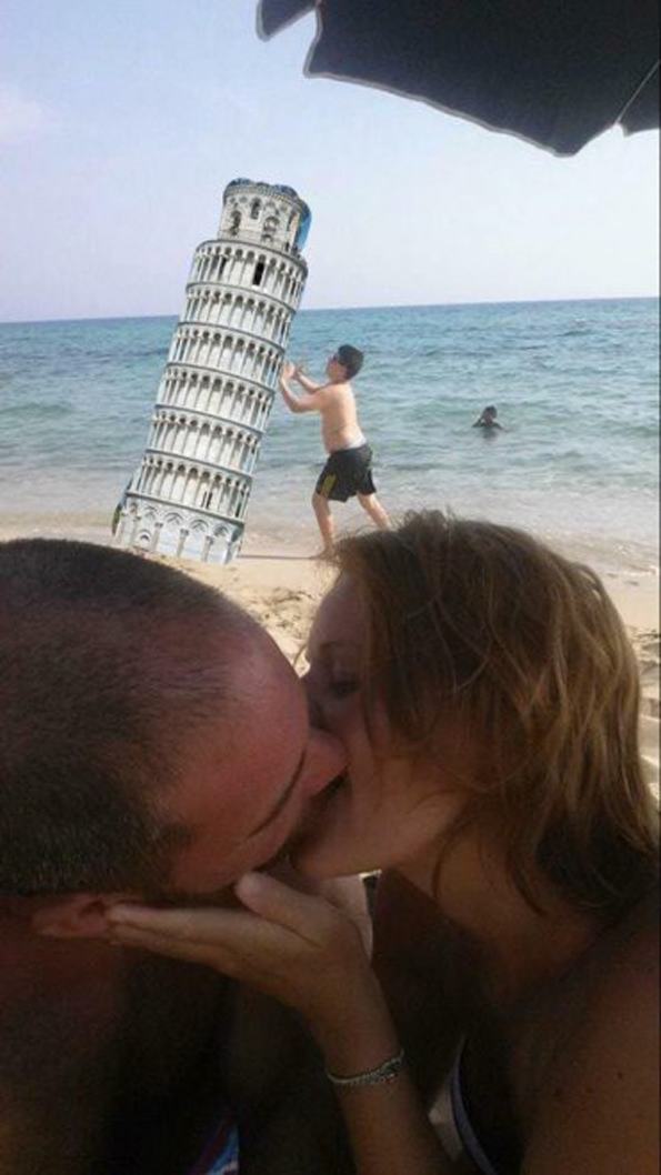 couple kissing photoshop piazza dei miracoli