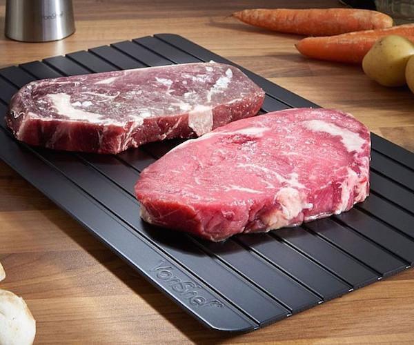 Ultra Fast Defrosting Tray – $10: Defrost rock solid slabs of meat in mere minutes by setting them on top of the ultra fast defrosting tray. The thermal conductive material of the tray dramatically speeds up the thawing process so your meat and poultry are ready to cook when you need them.