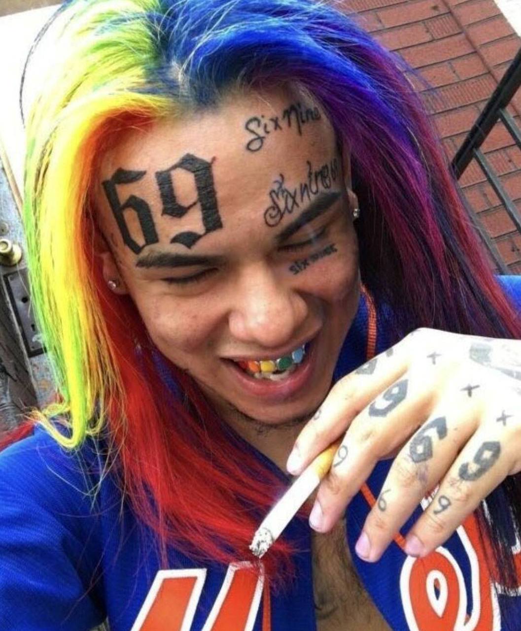 Here is 6ix9ine is all his SoundCloud candy glory. This dude must really love 69'ing! 